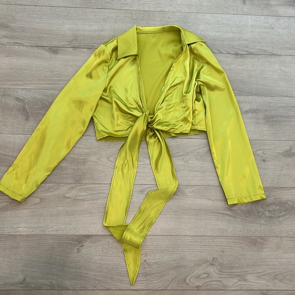 CROP TOP - Picture 2 of 4